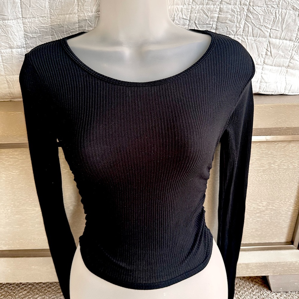 Alo Yoga Gathered Rib-Knit Crop Top-Size XS